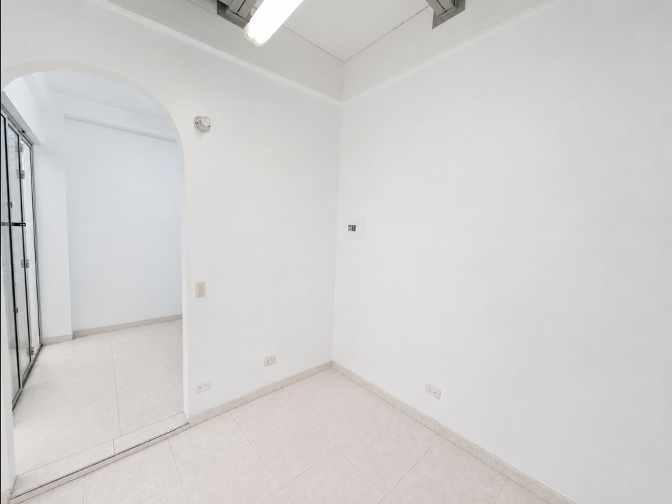 Local en arriendo Cundinamarca Bogotá Ub La Naveta 50 m2 Habitaciones 0 Baños 1 Garajes 0 Precio $2100000
