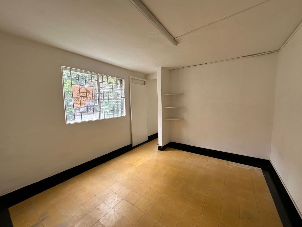 Casa en arriendo Antioquia Medellín El Nogal Los Almendros 65 m2 Habitaciones 1 Baños 2 Garajes 0 Precio $1900000