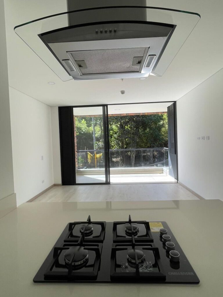 Apartamento en venta Antioquia Medellín Colombia 73 m2 Habitaciones 1 Baños 2 Garajes 2 Precio $900000000