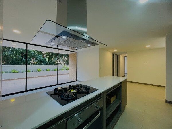 Apartamento en venta Antioquia Envigado El Chinguí 84 m2 Habitaciones 3 Baños 2 Garajes 2 Precio $865000000