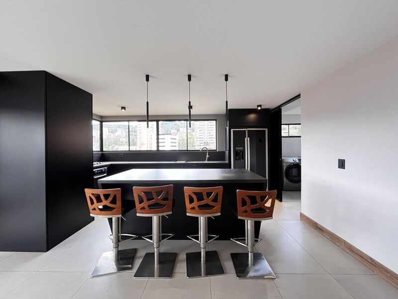 Apartamento en venta Antioquia Medellín El Tesoro 184 m2 Habitaciones 3 Baños 5 Garajes 2 Precio $1850000000