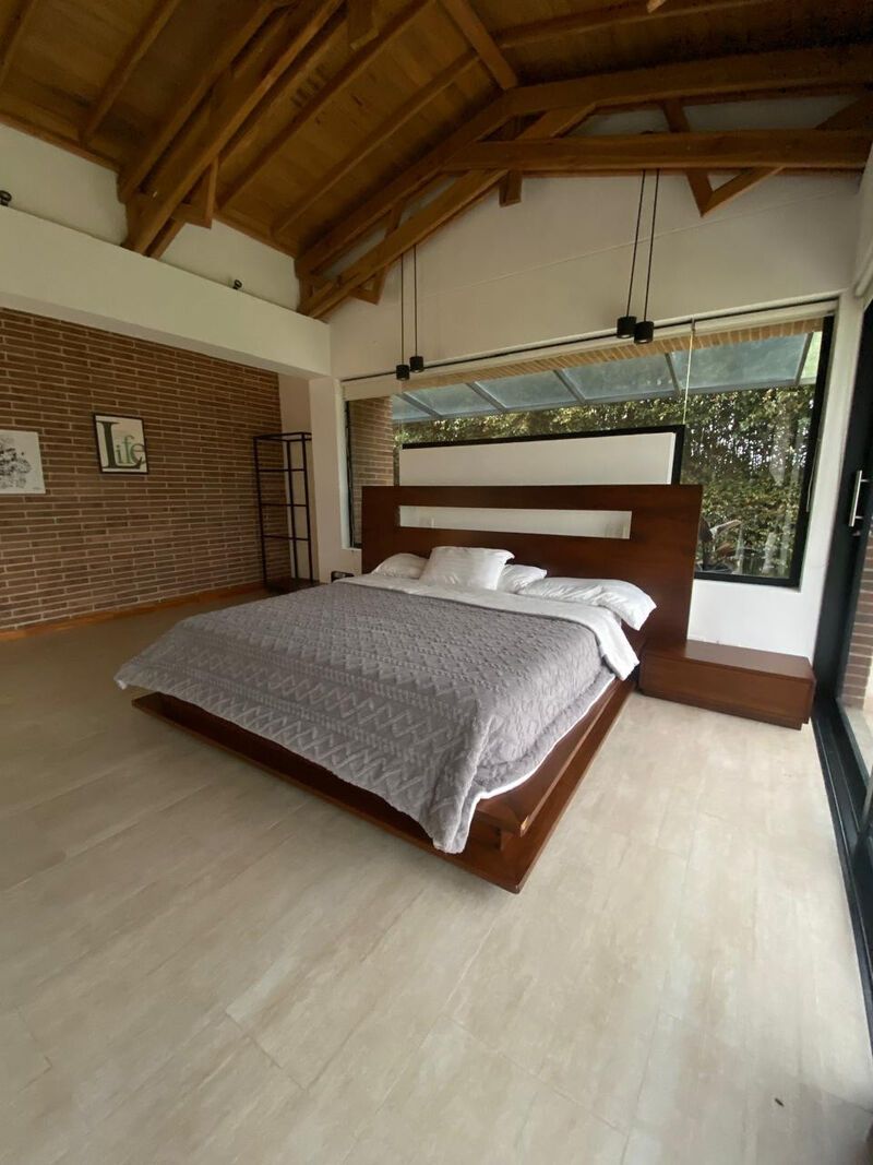 Casa en venta Antioquia Envigado El Portal 590 m2 Habitaciones 4 Baños 5 Garajes 3 Precio $4800000000