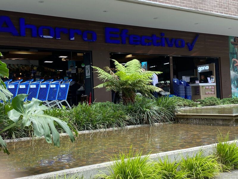 Local en venta Antioquia Envigado Las Vegas 2200 m2 Habitaciones 0 Baños 2 Garajes 0 Precio $13000000000