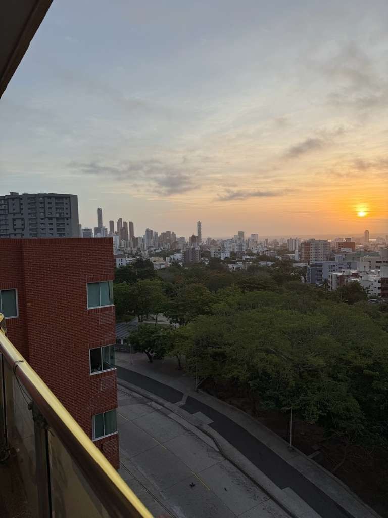 Apartamento en venta Atlántico Barranquilla Bella Arena 138 m2 Habitaciones 3 Baños 4 Garajes 2 Precio $650000000