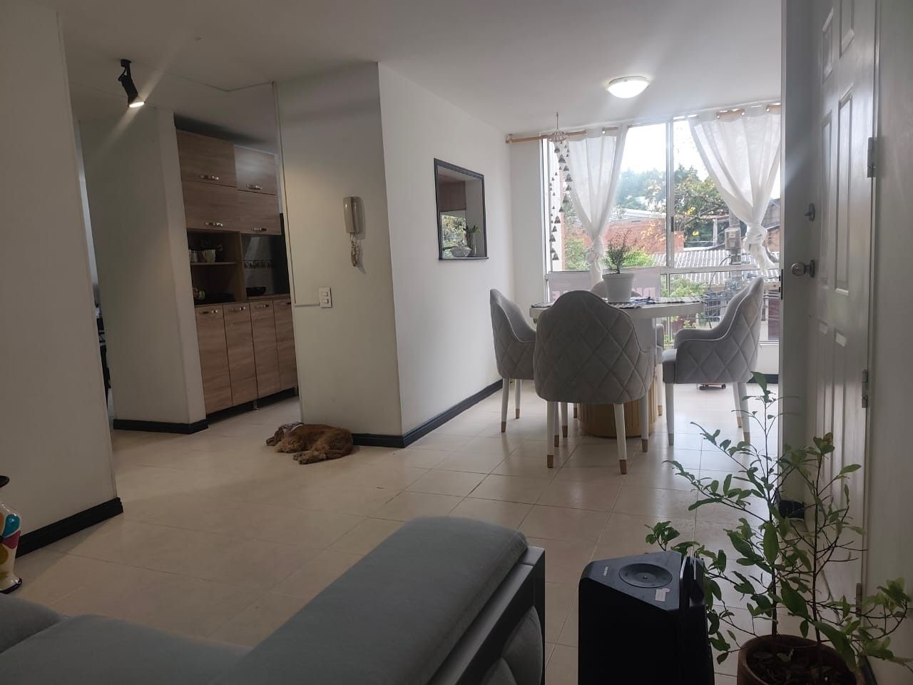 Apartamento en arriendo Valle Del Cauca Cali Camino Real - Los Fundadores 67 m2 Habitaciones 2 Baños 2 Garajes 1 Precio $1800000