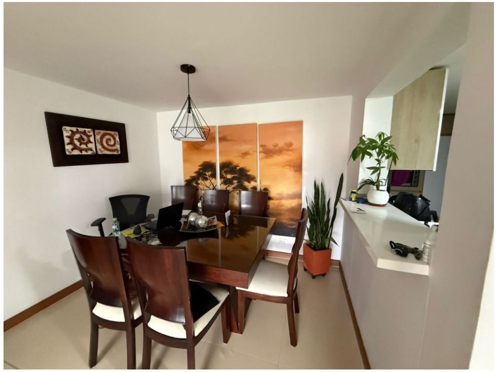 Apartamento en venta Antioquia Medellín Loma De Los Bernal 99 m2 Habitaciones 3 Baños 2 Garajes 2 Precio $730000000