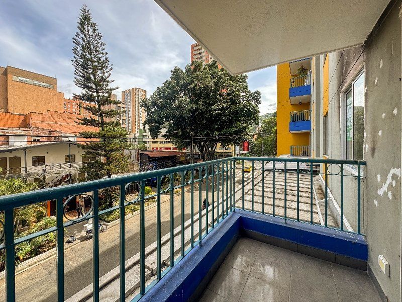 Apartamento en arriendo Antioquia Medellín Urbanizacion Plaza Vicuña 74 m2 Habitaciones 3 Baños 2 Garajes 1 Precio $3400000