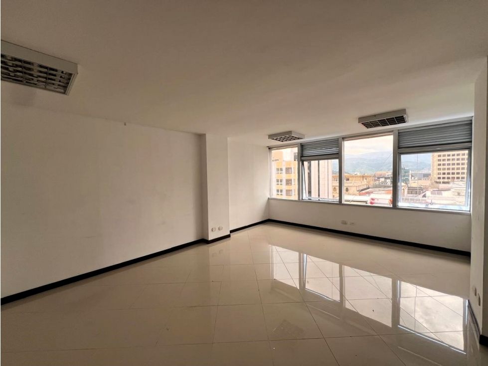 Oficina en arriendo Caldas Manizales Lleras 23 m2 Habitaciones 0 Baños 1 Garajes 0 Precio $750000