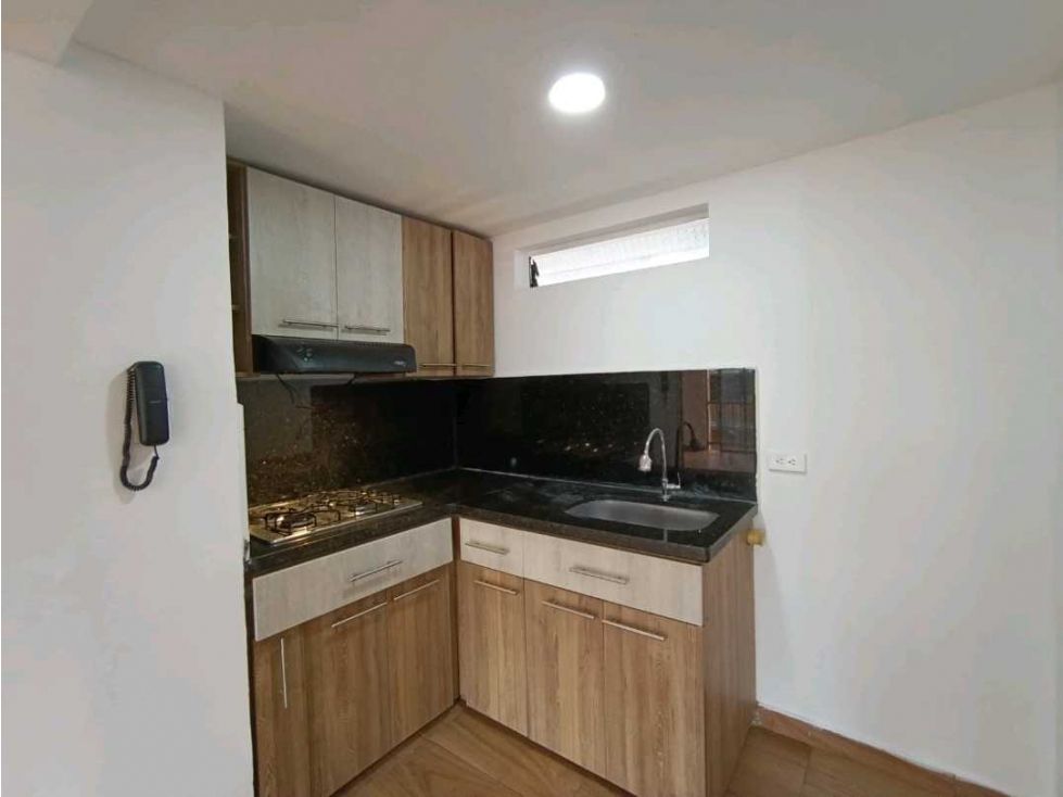 Apartaestudio en arriendo Antioquia Medellín San Benito 35 m2 Habitaciones 1 Baños 1 Garajes 0 Precio $1200000