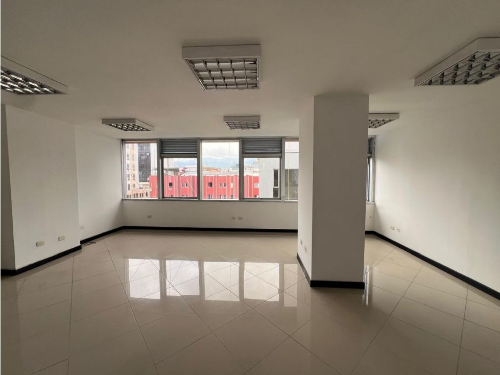 Oficina en arriendo Caldas Manizales Lleras 42 m2 Habitaciones 0 Baños 1 Garajes 0 Precio $1000000