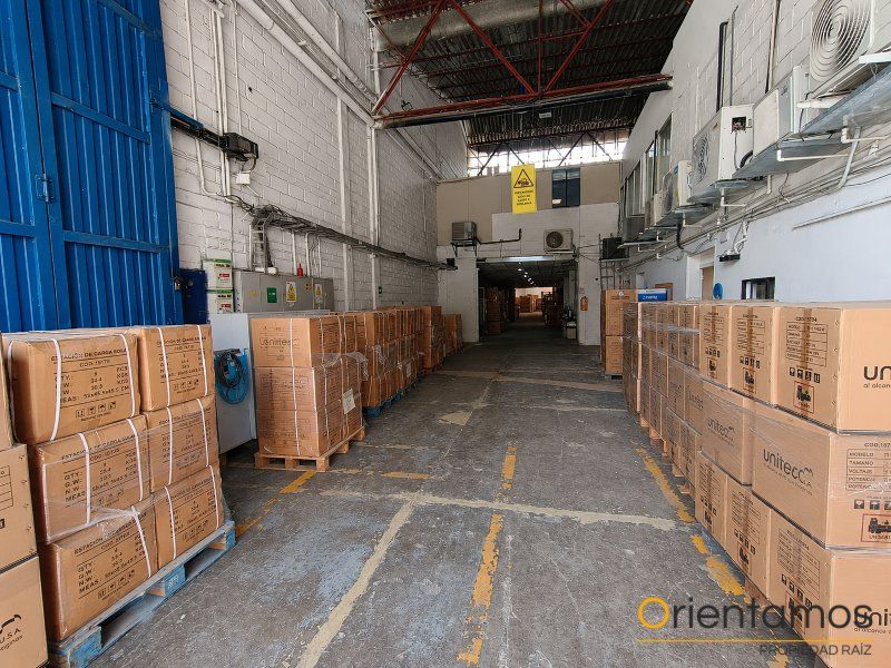 Bodega en arriendo Antioquia Itagüí Zona Industrial No 1 2100 m2 Habitaciones 0 Baños 13 Garajes 0 Precio $65000000