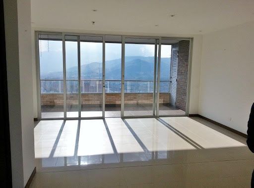 Apartamento en venta Antioquia Medellín El Tesoro 126 m2 Habitaciones 3 Baños 3 Garajes 2 Precio $1230000000