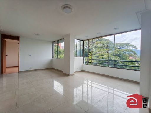 Apartamento en arriendo Antioquia Medellín La Frontera 75 m2 Habitaciones 2 Baños 2 Garajes 1 Precio $3800000