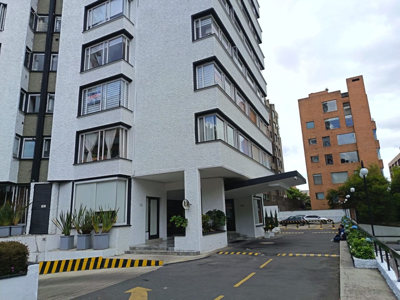 Apartamento en arriendo Cundinamarca Bogotá Los Rosales 81 m2 Habitaciones 2 Baños 1 Garajes 0 Precio $3599200