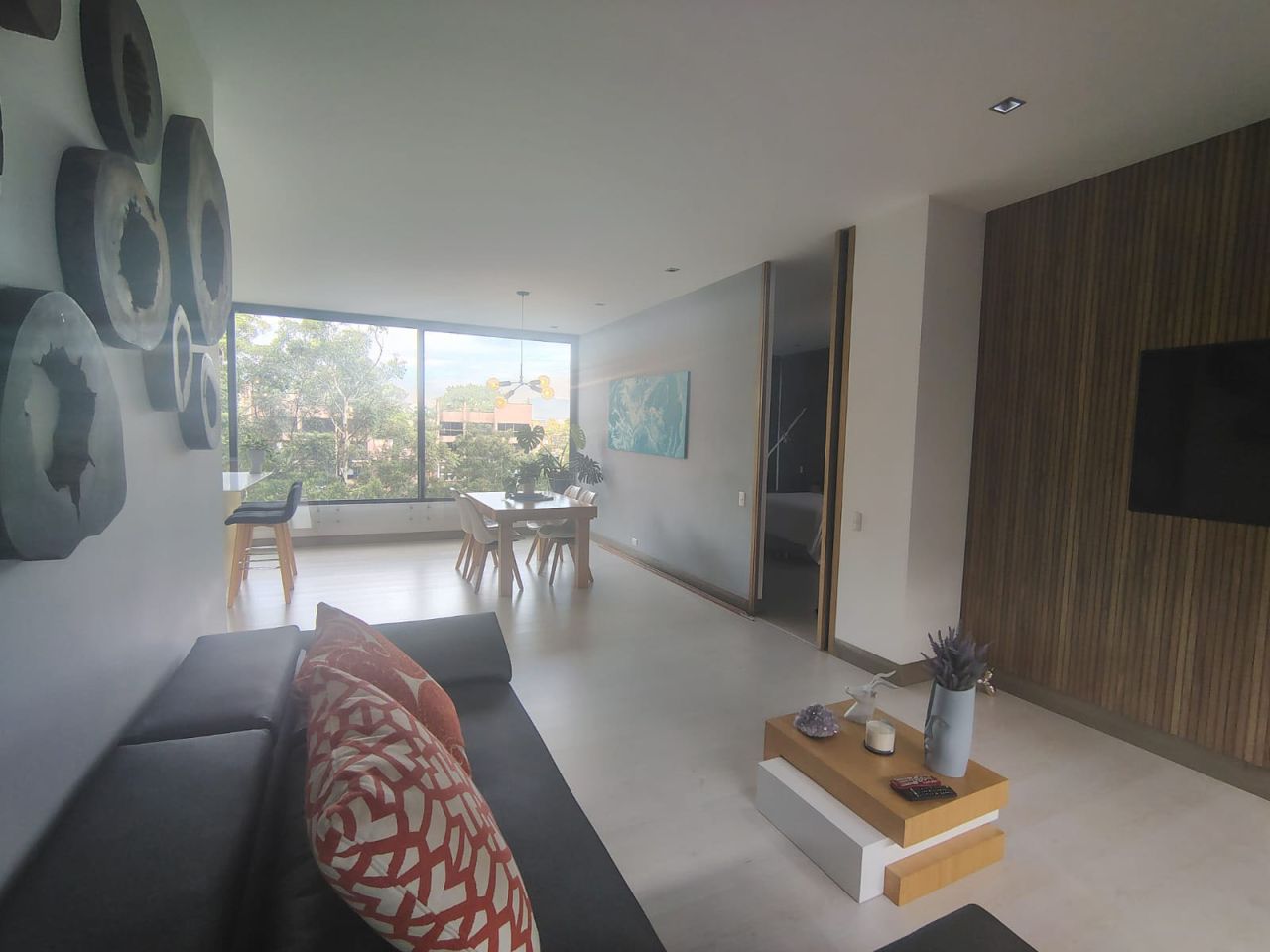 Apartamento en arriendo Antioquia Medellín San Lucas 86 m2 Habitaciones 1 Baños 2 Garajes 1 Precio $5700000