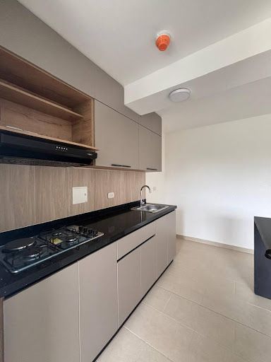 Apartamento en arriendo Risaralda Pereira Pereira 75 m2 Habitaciones 3 Baños 2 Garajes 1 Precio $2400000
