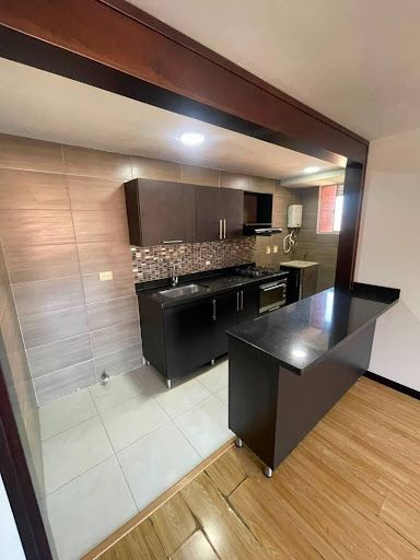 Apartamento en arriendo Antioquia Medellín Cuarta Brigada 75 m2 Habitaciones 3 Baños 2 Garajes 1 Precio $3400000