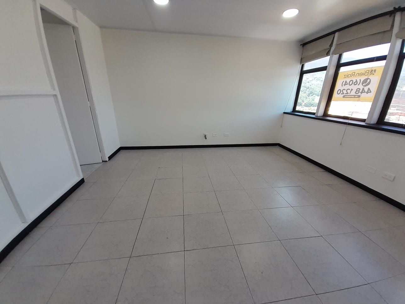 Oficina en arriendo Antioquia Medellín Centro Administrativo 46 m2 Habitaciones 0 Baños 1 Garajes 1 Precio $2500000