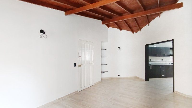 Apartamento en arriendo Antioquia Medellín La Castellana 84 m2 Habitaciones 3 Baños 2 Garajes 1 Precio $3200000