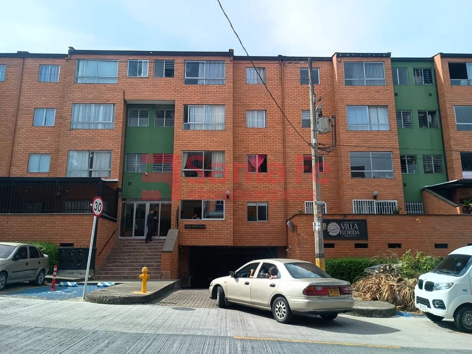 Apartamento en arriendo Antioquia Medellín Urbanizacion Villa Del Escorial 80 m2 Habitaciones 2 Baños 2 Garajes 1 Precio $2500000