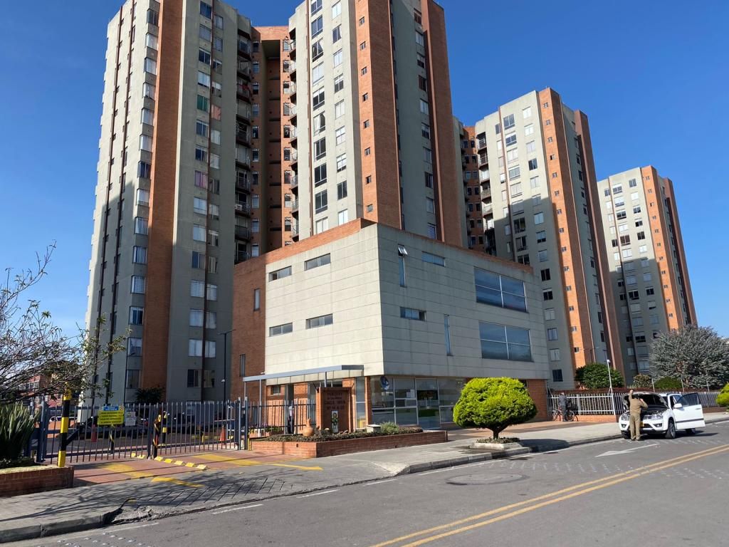 Apartamento en arriendo Cundinamarca Bogotá Pradera Norte 73 m2 Habitaciones 3 Baños 2 Garajes 1 Precio $3500000