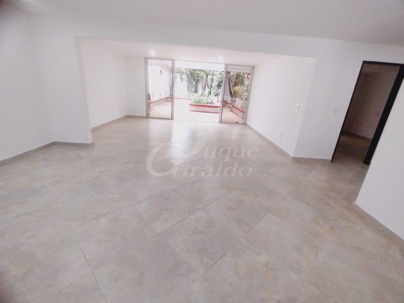 Casa en arriendo Antioquia Medellín La Castellana 398 m2 Habitaciones 4 Baños 4 Garajes 0 Precio $9000000