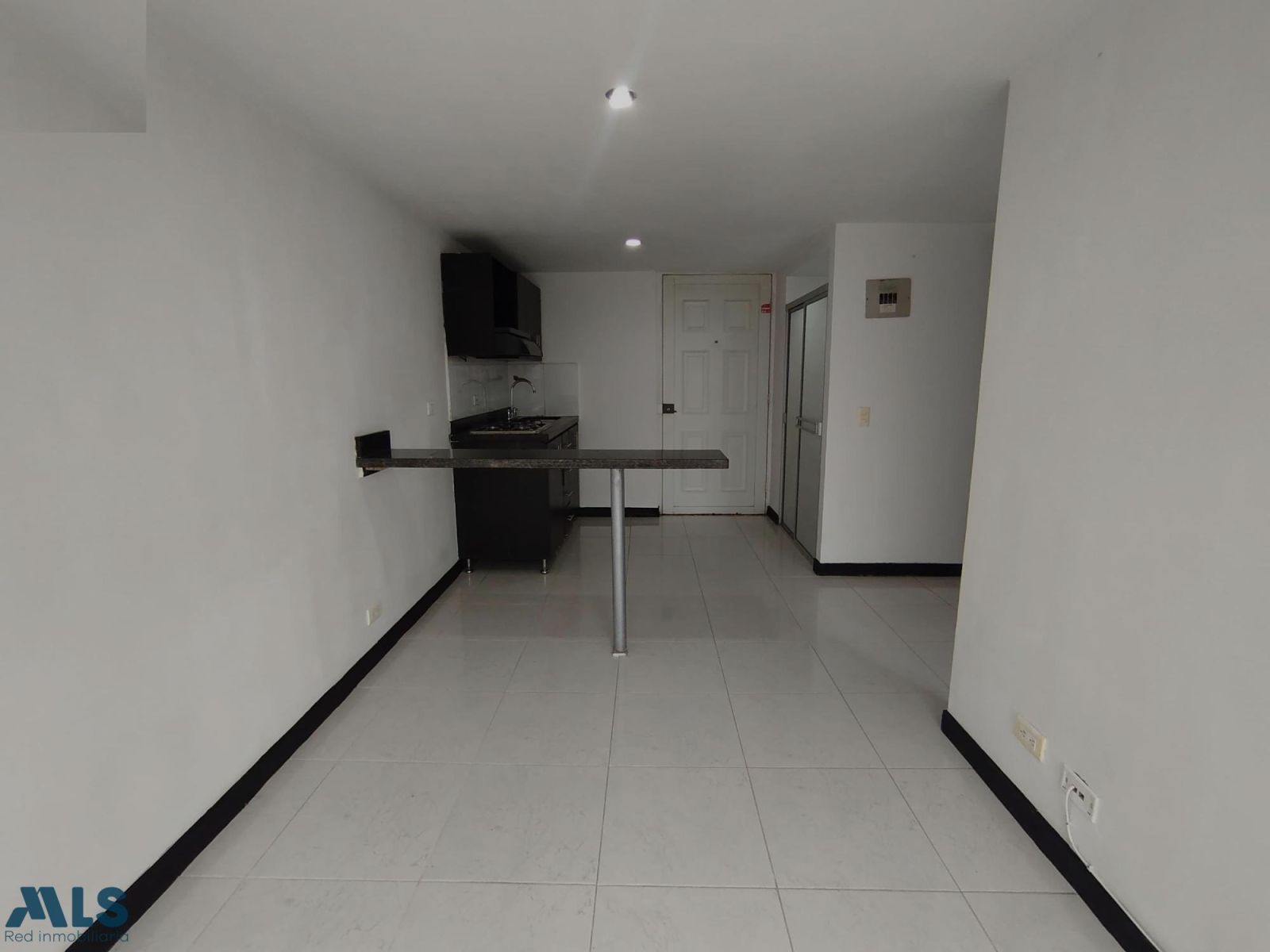 Apartamento en venta Antioquia Medellín Cucaracho 34 m2 Habitaciones 2 Baños 1 Garajes 0 Precio $235000000