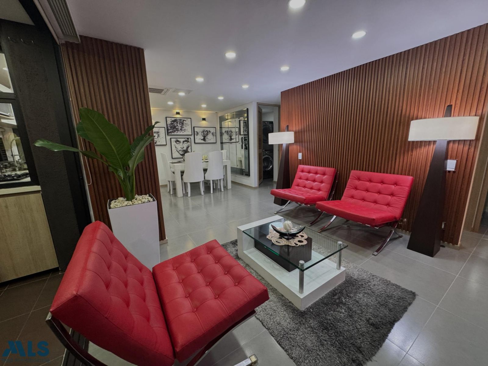 Apartamento en venta Antioquia Medellín Simon Bolivar 97 m2 Habitaciones 3 Baños 2 Garajes 1 Precio $880000000