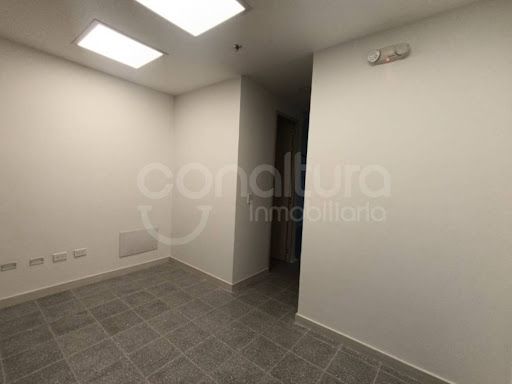 Oficina en arriendo Antioquia Medellín Cuarta Brigada 35 m2 Habitaciones 0 Baños 1 Garajes 1 Precio $4500000