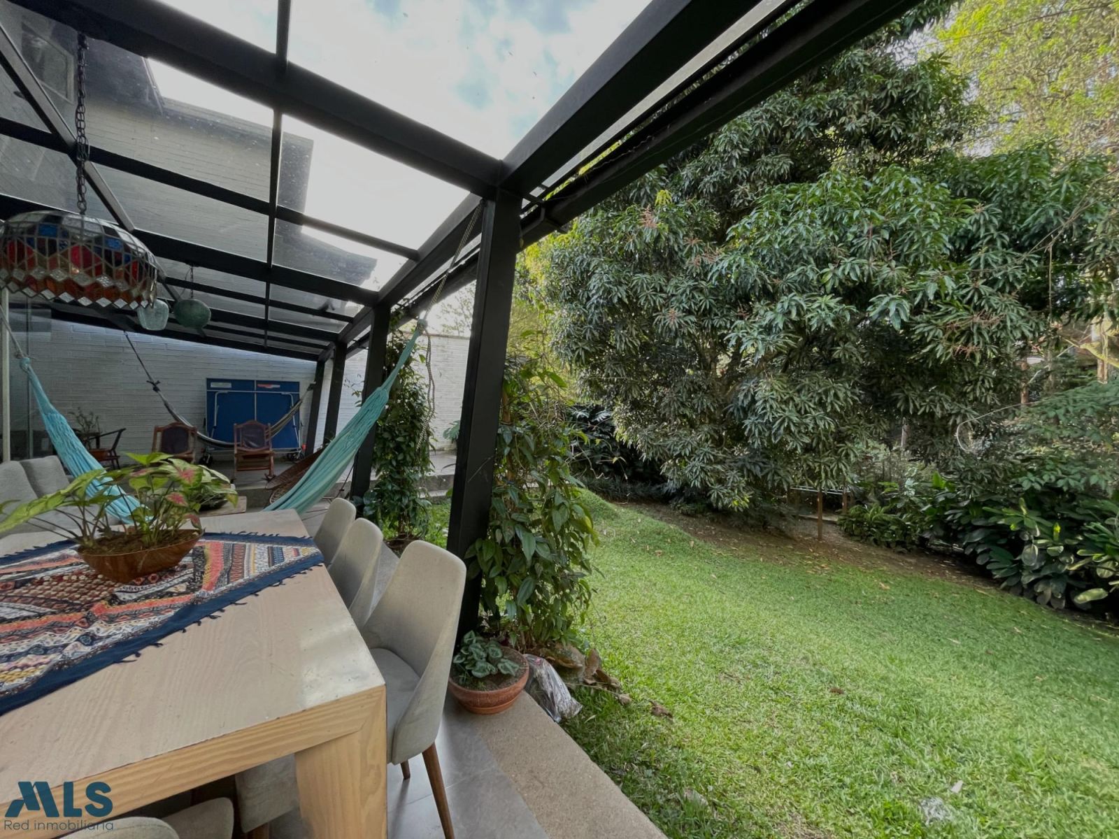 Casa en venta Antioquia Medellín San Lucas 310 m2 Habitaciones 4 Baños 5 Garajes 2 Precio $3150000000