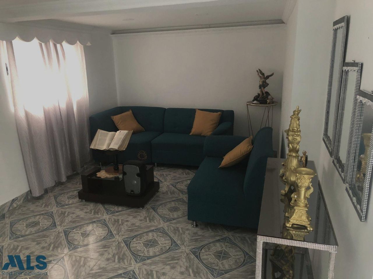 Apartamento en venta Antioquia Medellín La Salle 62 m2 Habitaciones 3 Baños 2 Garajes 0 Precio $230000000