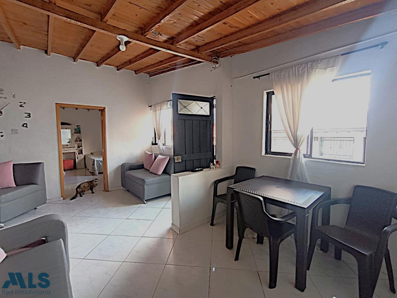 Inmuebles en Remate Apartamento en venta Antioquia Medellín La Pradera 58 m2 Habitaciones 2 Baños 1 Garajes 0 Precio $230000000