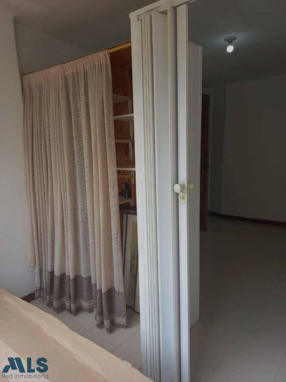 Apartamento en venta Antioquia Medellín Los Alpes 35 m2 Habitaciones 1 Baños 1 Garajes 0 Precio $245000000
