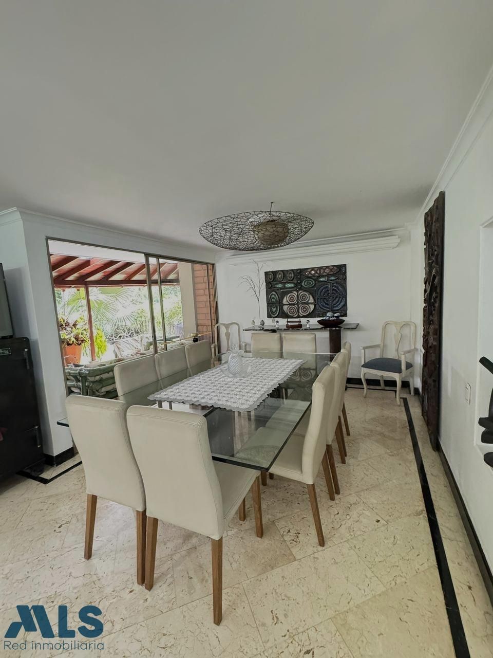 Casa en venta Antioquia Medellín La Aguacatala 230 m2 Habitaciones 5 Baños 4 Garajes 2 Precio $1200000000