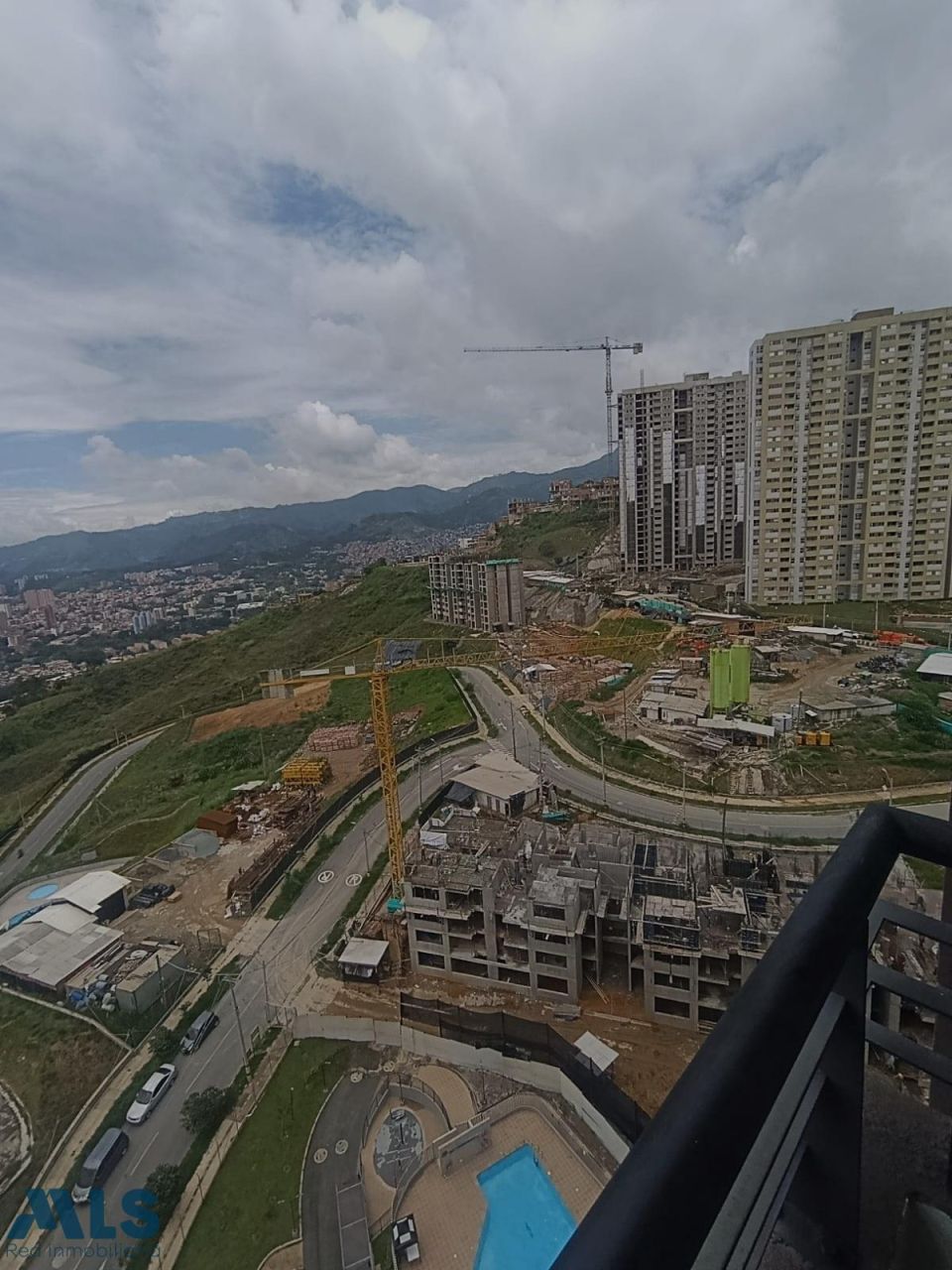Apartamento en venta Antioquia Medellín Santa Rosa De Lima 57 m2 Habitaciones 3 Baños 2 Garajes 1 Precio $430000000