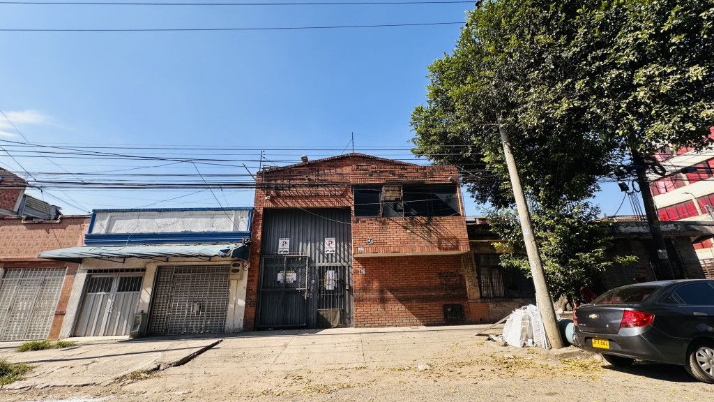 Bodega en arriendo Valle Del Cauca Cali Santander 600 m2 Habitaciones 0 Baños 3 Garajes 0 Precio $5150000