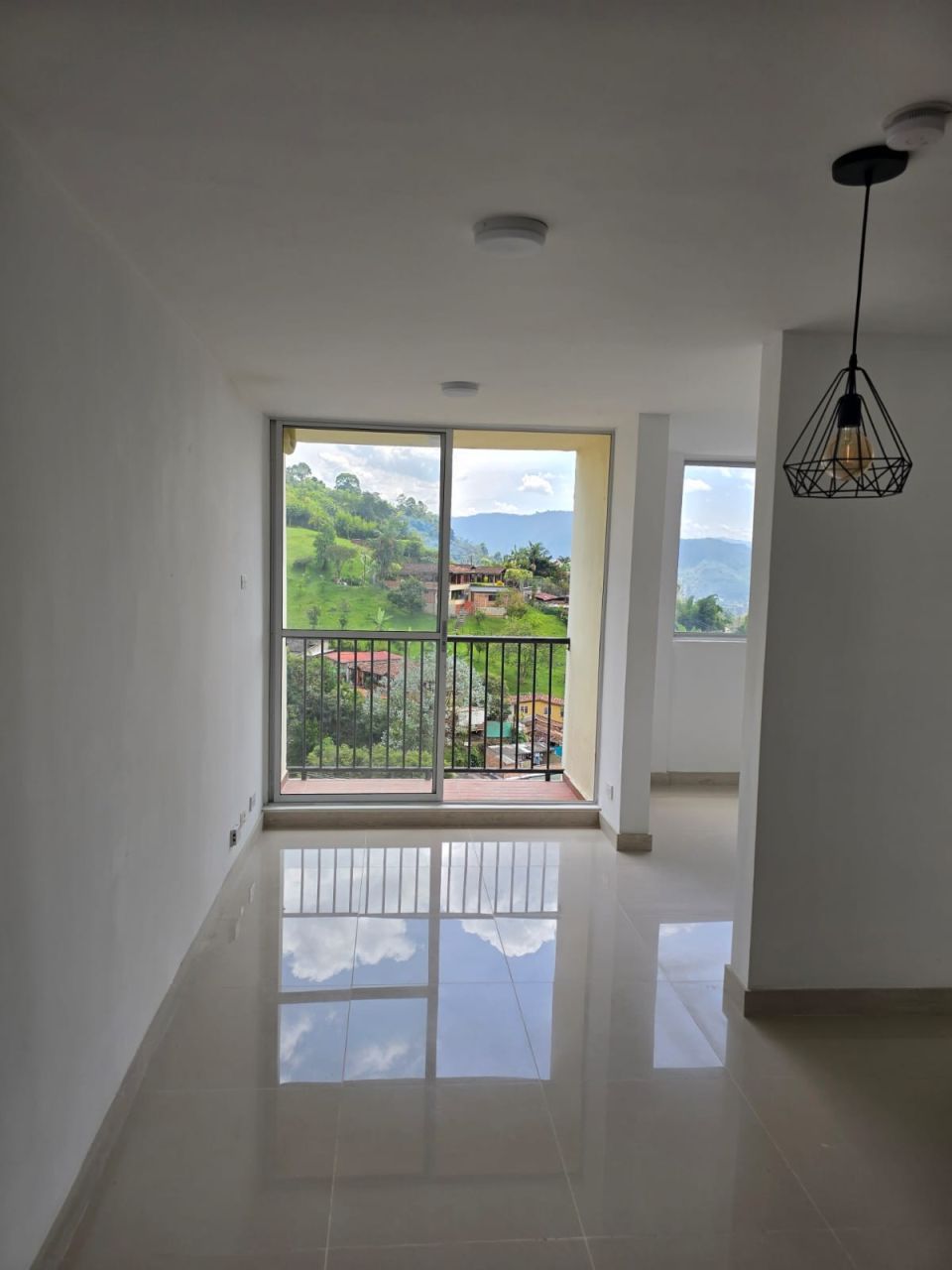Apartamento en venta Antioquia La Estrella La Inmaculada 1 50 m2 Habitaciones 2 Baños 2 Garajes 0 Precio $260000000