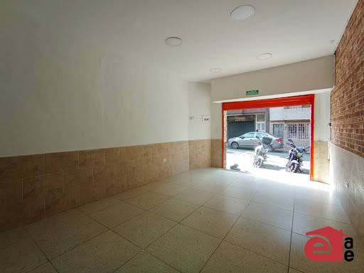 Local en arriendo Antioquia Envigado San José 31 m2 Habitaciones 0 Baños 2 Garajes 0 Precio $3000000