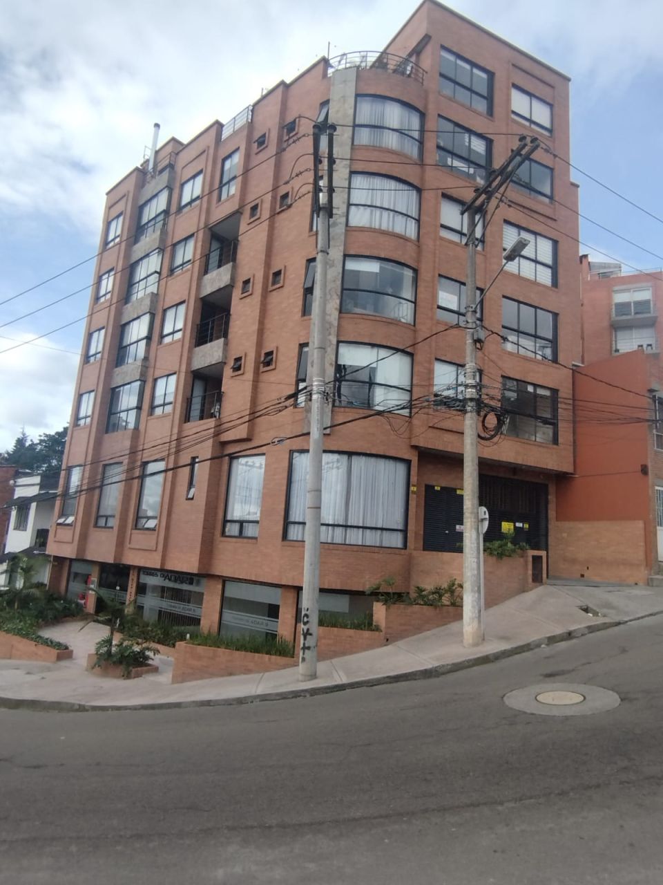 Apartaestudio en arriendo Cundinamarca Bogotá Pardo Rubio 23 m2 Habitaciones 1 Baños 1 Garajes 1 Precio $1750000