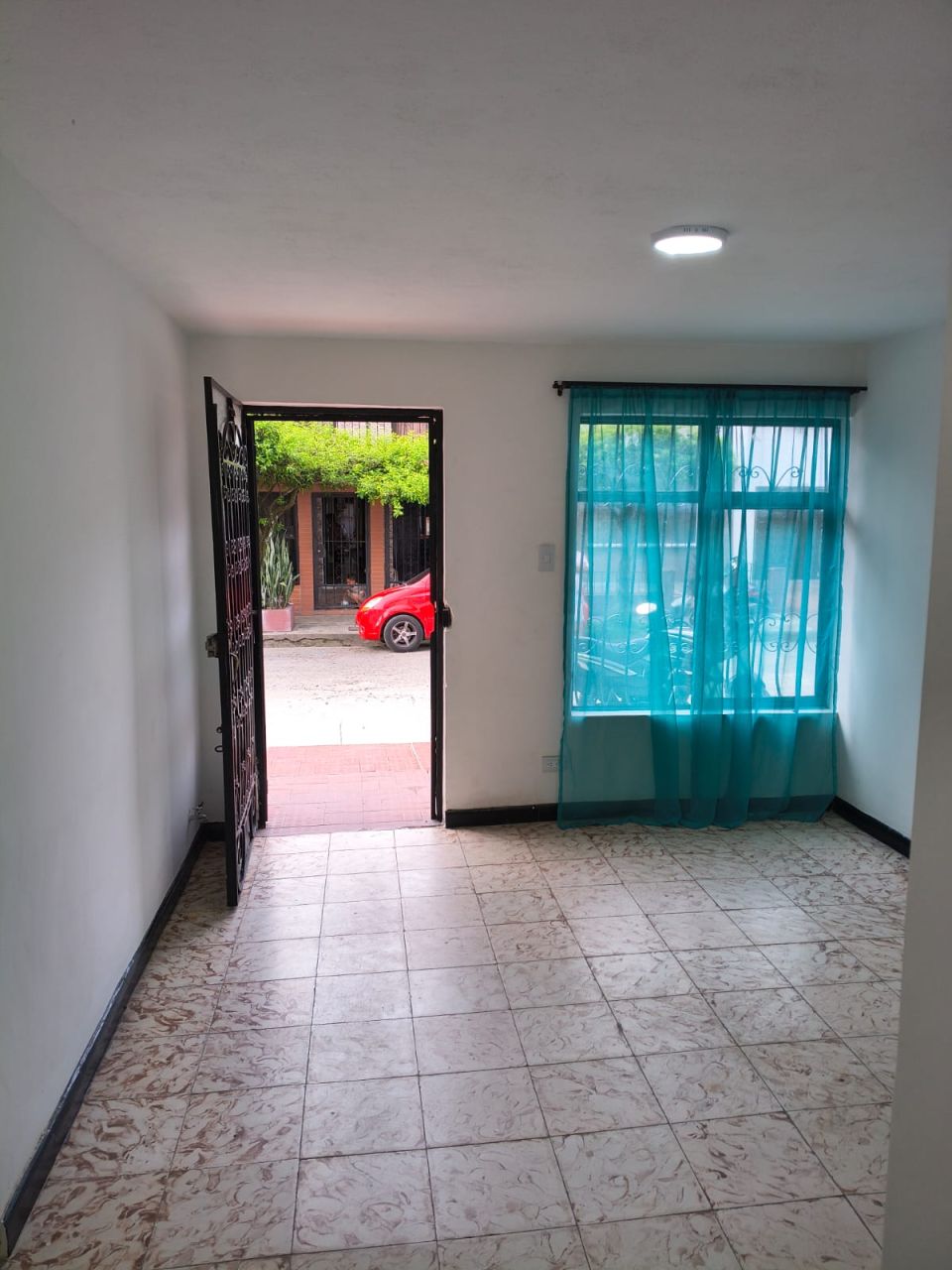 Casa en arriendo Valle Del Cauca Cali Olímpico 160 m2 Habitaciones 4 Baños 2 Garajes 1 Precio $1800000