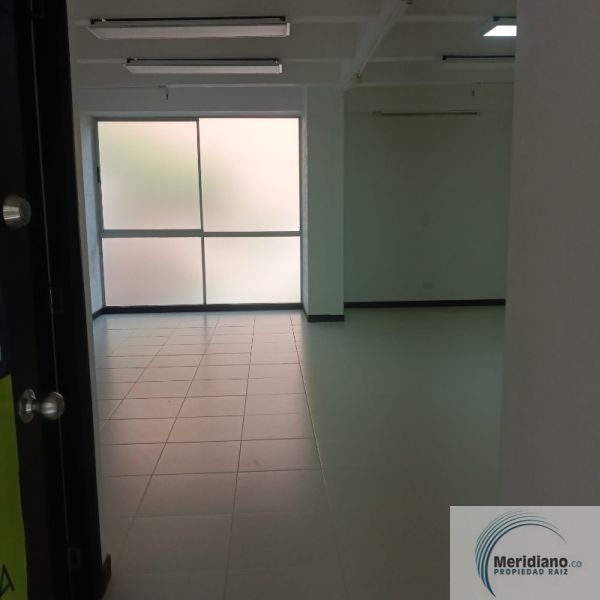 Oficina en arriendo Antioquia Envigado Bosques De Zúñiga 47 m2 Habitaciones 0 Baños 1 Garajes 0 Precio $3300000