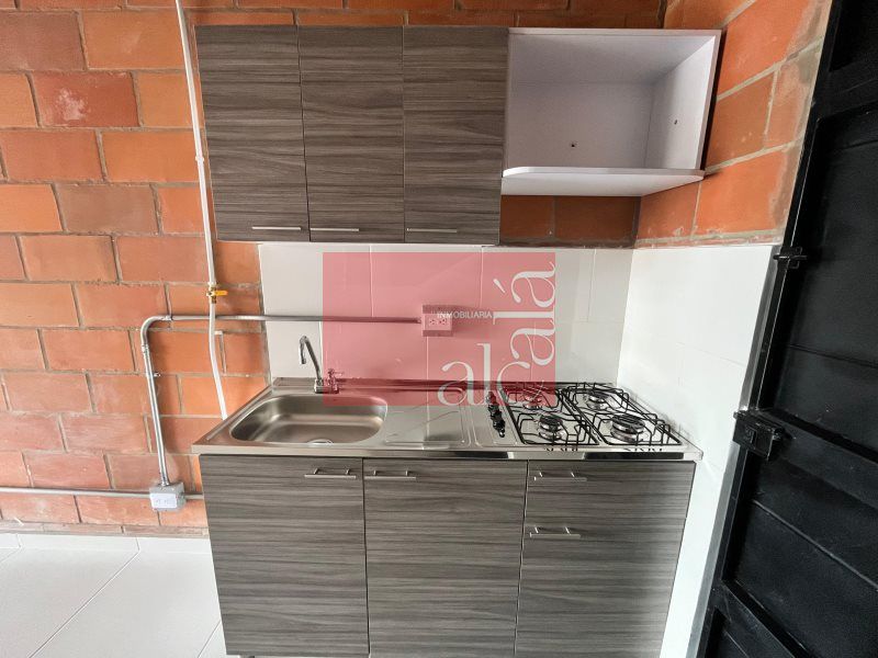 Apartaestudio en arriendo Antioquia Envigado Uribe Ángel 30 m2 Habitaciones 1 Baños 1 Garajes 0 Precio $1250000