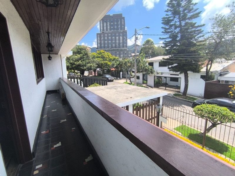 Casa en venta Cundinamarca Bogotá Santa Ana Occidental 270 m2 Habitaciones 6 Baños 4 Garajes 2 Precio $2400000000