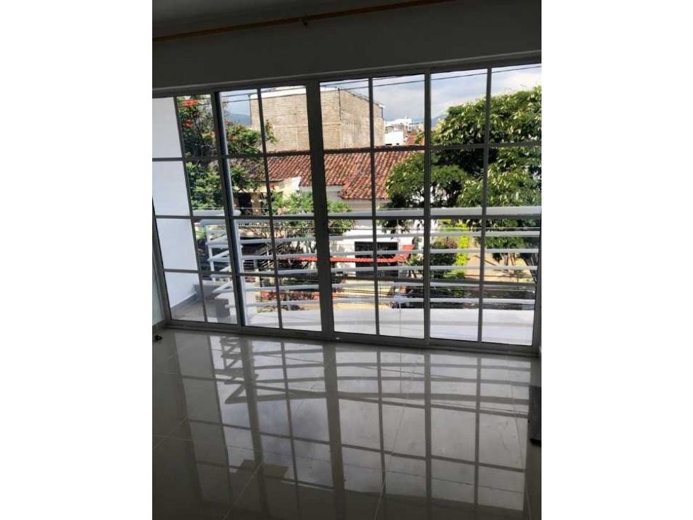 Casa en venta Valle Del Cauca Cali Bosques Del Limonar 400 m2 Habitaciones 14 Baños 8 Garajes 2 Precio $1900000000