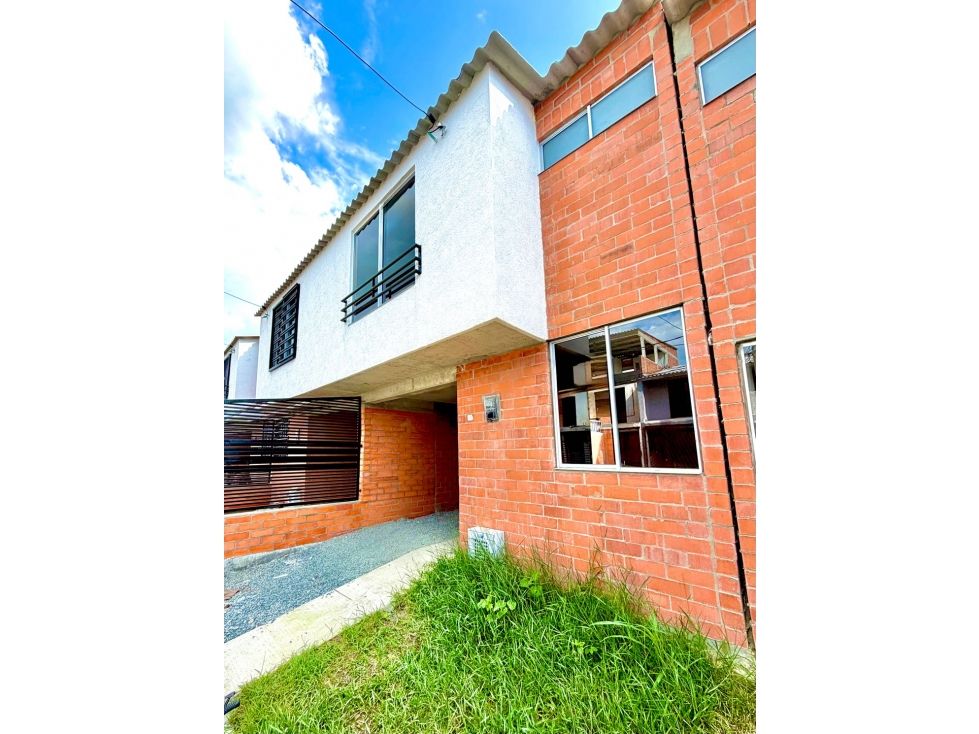 Casa en venta Valle Del Cauca Palmira Ub Los Almendros 94 m2 Habitaciones 4 Baños 2 Garajes 1 Precio $230000000