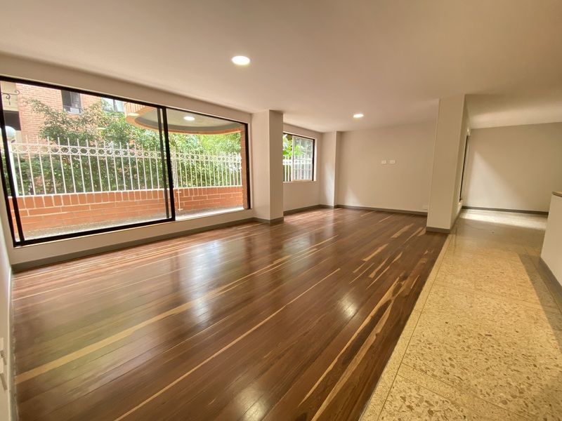 Apartamento en arriendo Antioquia Medellín Urbanizacion Santa Maria De Oviedo 138 m2 Habitaciones 4 Baños 4 Garajes 2 Precio $8000000