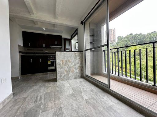 Apartamento en arriendo Antioquia Sabaneta Los Alcázares 60 m2 Habitaciones 3 Baños 2 Garajes 1 Precio $2500000