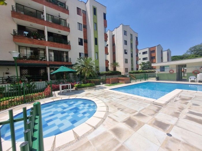 Apartamento en venta Valle Del Cauca Cali Prados Del Norte 82 m2 Habitaciones 4 Baños 3 Garajes 2 Precio $350000000
