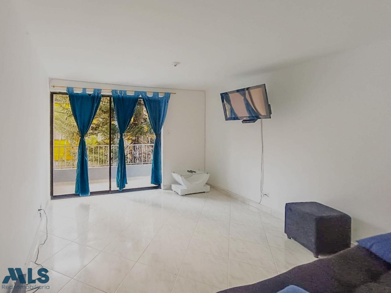 Casa en venta Antioquia Medellín Eduardo Santos 228 m2 Habitaciones 4 Baños 2 Garajes 0 Precio $400000000
