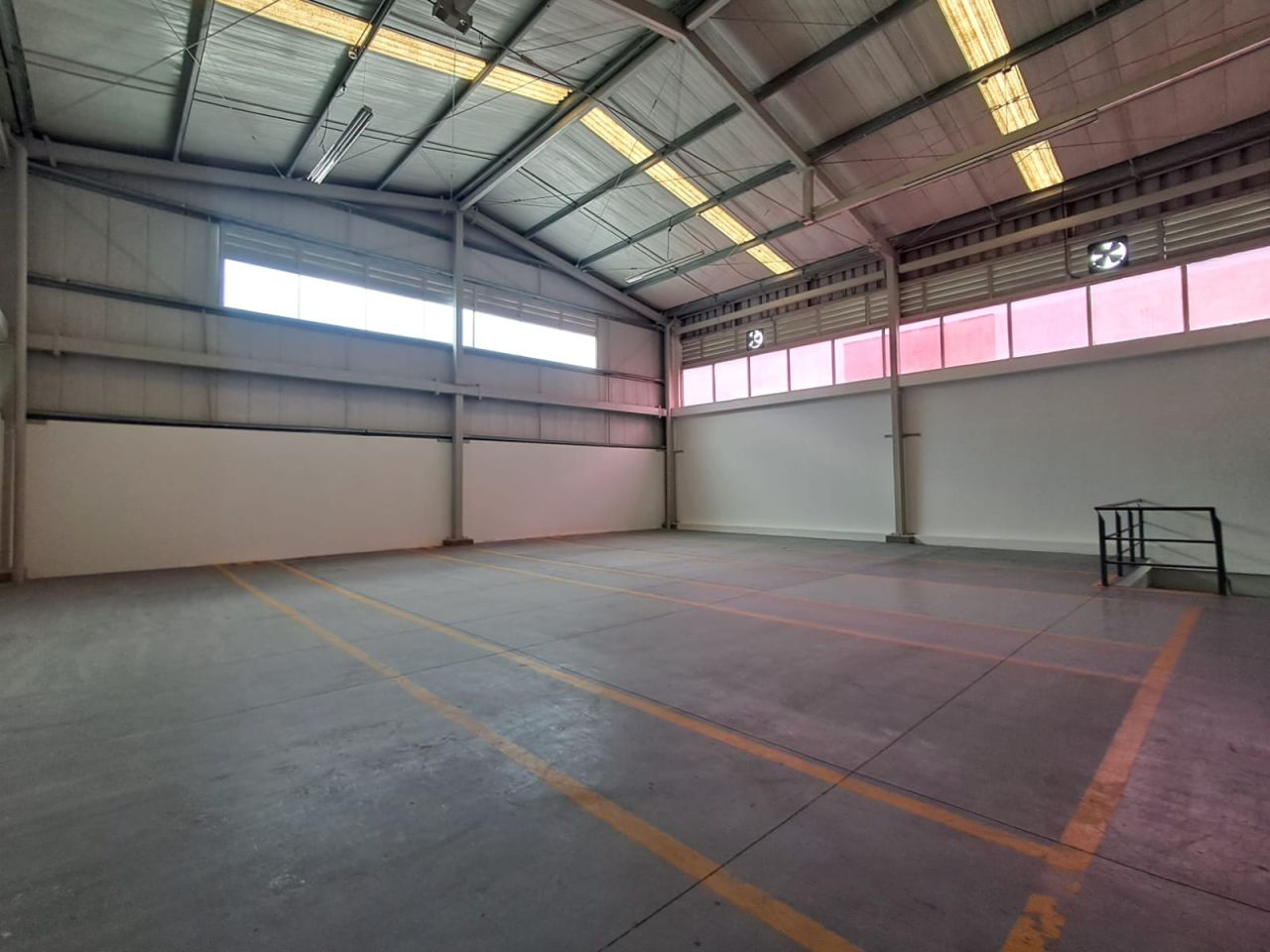 Bodega en arriendo Risaralda Pereira Catalan 700 m2 Habitaciones 0 Baños 3 Garajes 6 Precio $21600000